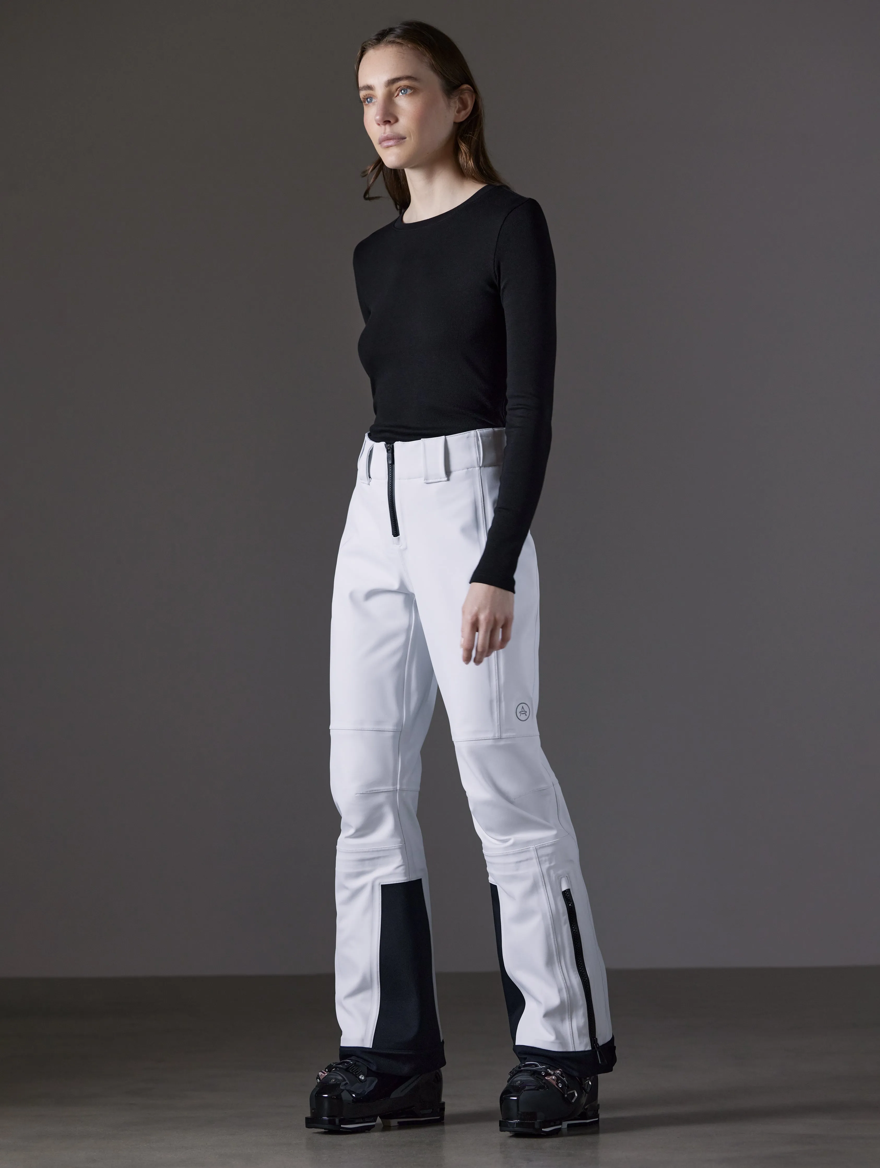 W Descent Pant - White